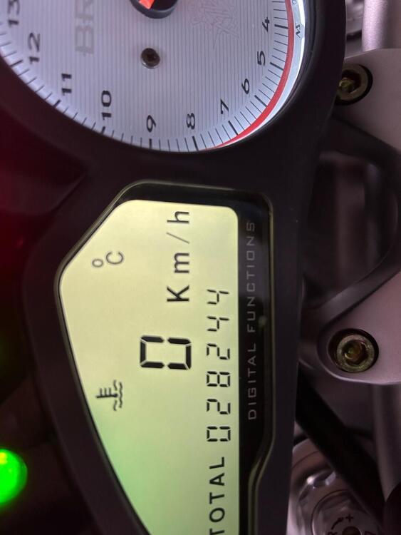MV Agusta Brutale 910 S (2005 - 11) (5)