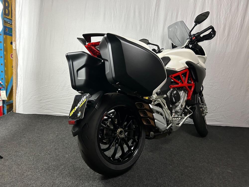 MV Agusta Turismo Veloce 800 Lusso SCS (2018 - 19) (4)