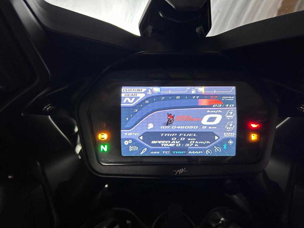 MV Agusta Turismo Veloce 800 Lusso SCS (2018 - 19) (5)