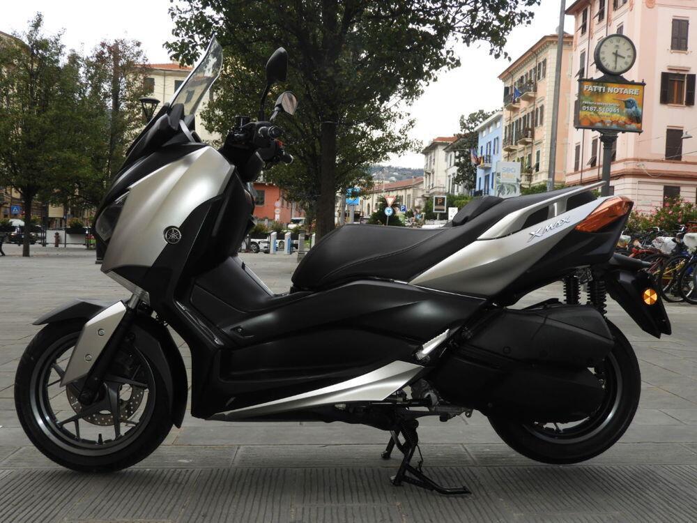 Yamaha X-Max 300 ABS (2017 - 20) (4)