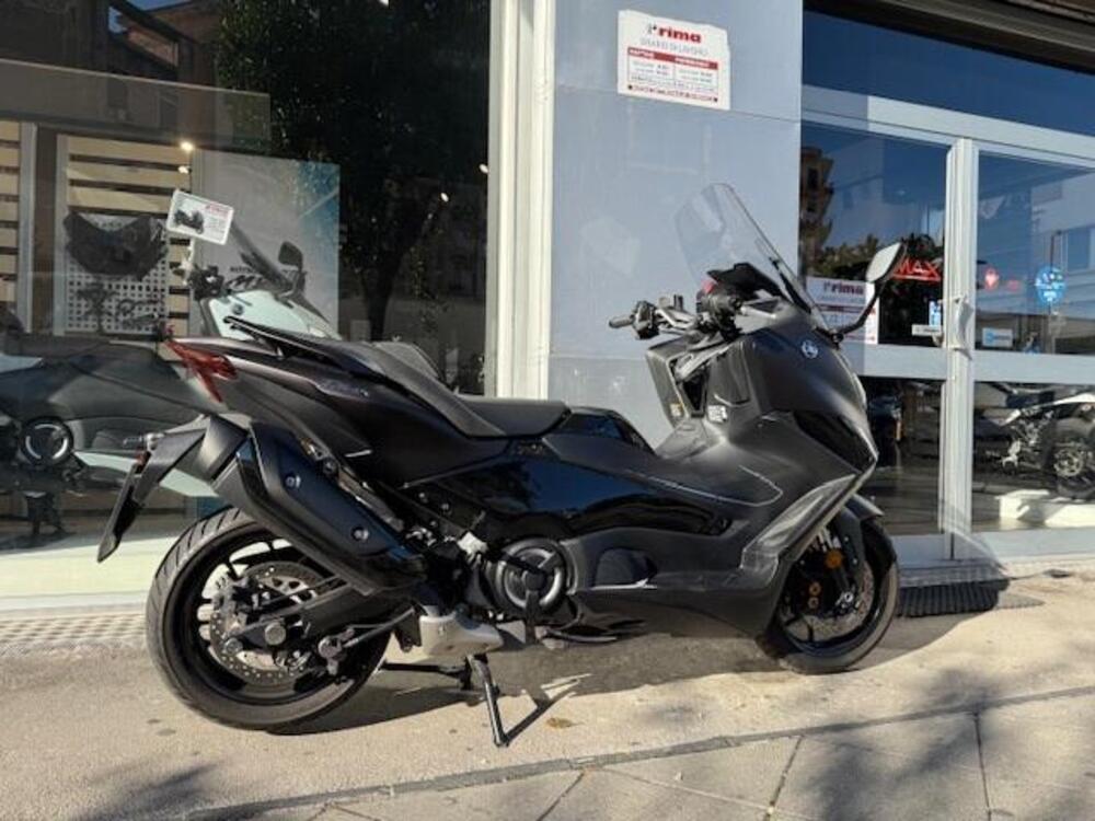 Yamaha T-Max 560 (2022 - 24) (5)