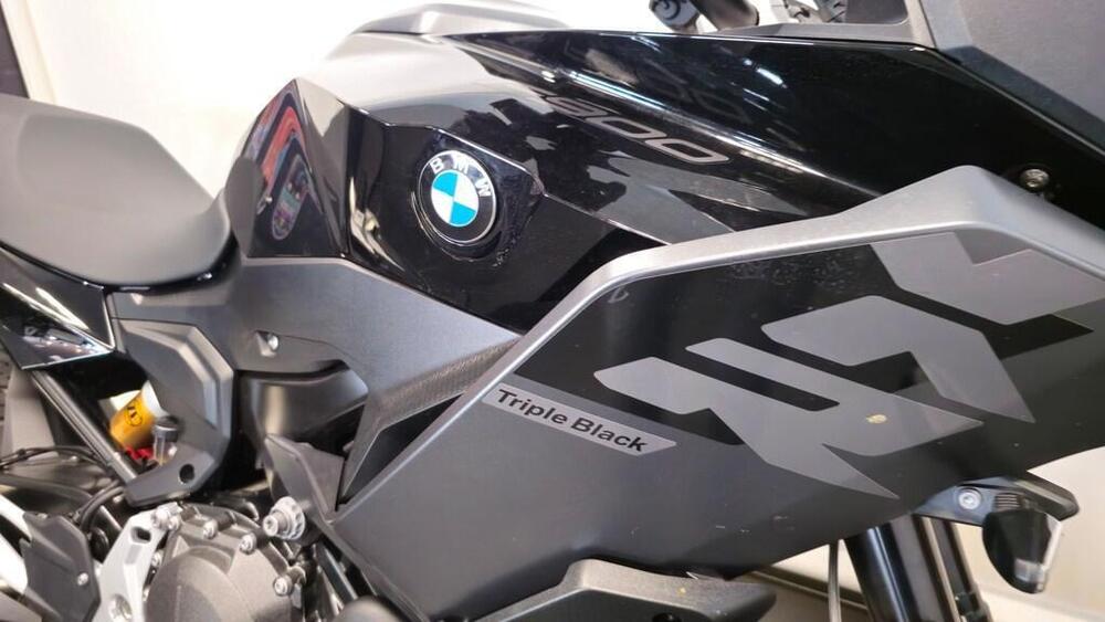 Bmw F 900 XR (2025) (2)