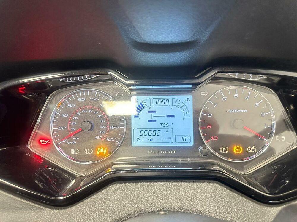 Peugeot Metropolis 400 RS (2017 - 20) (5)