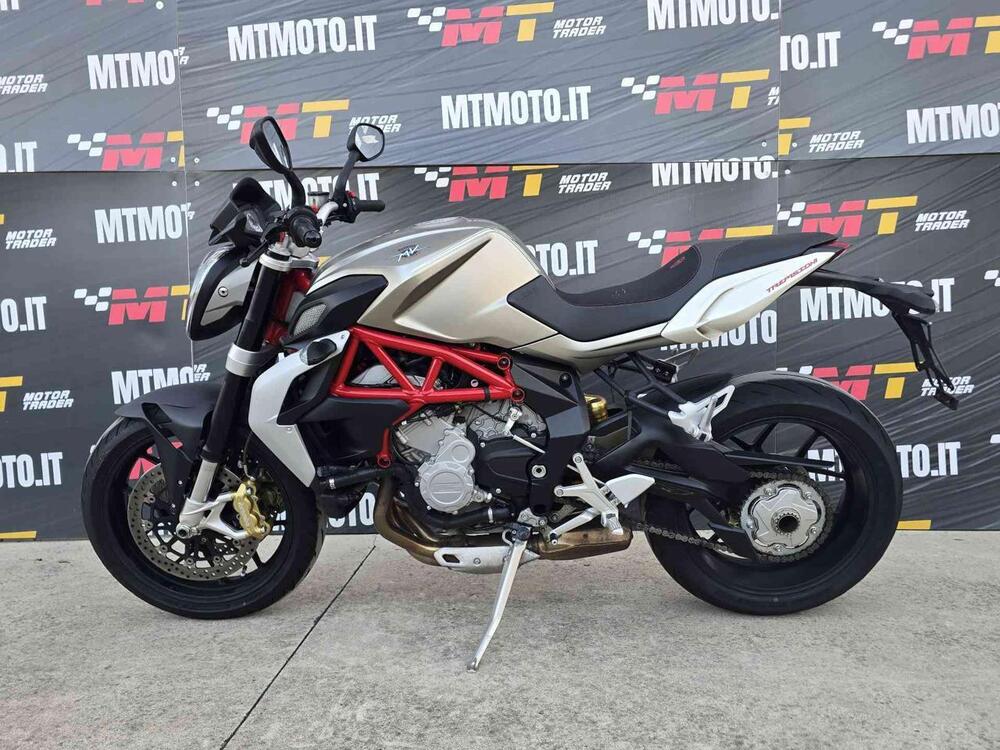 MV Agusta Brutale 800 (2012 - 15) (2)