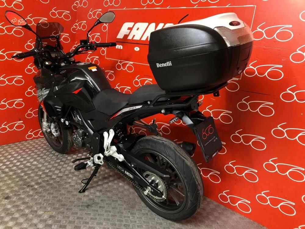 Benelli TRK 251 (2022 - 25) (4)