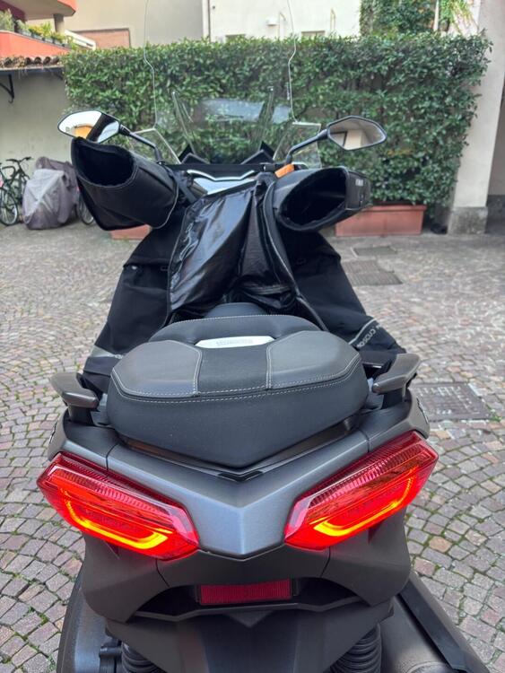 Yamaha X-Max 300 ABS (2017 - 20) (5)