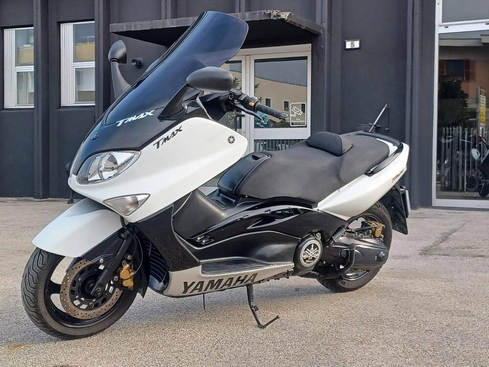 Yamaha T-Max 500 (2001 - 03) (3)
