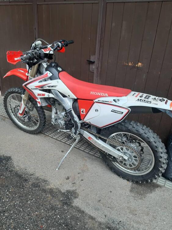 HM CRE F 300 X (2012) (2)