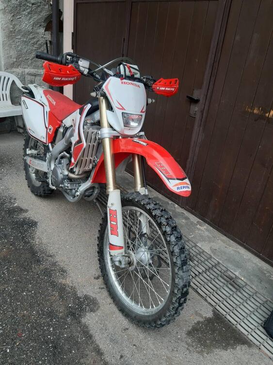 HM CRE F 300 X (2012) (4)