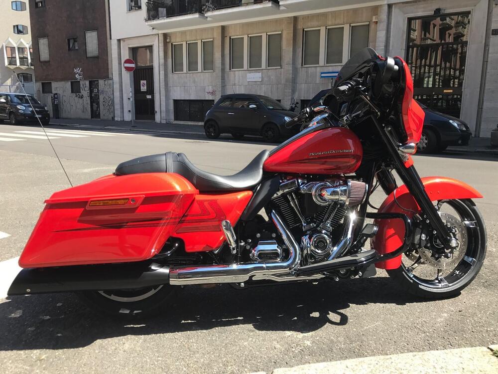 Harley-Davidson 107 Street Glide Special (2017 - 19) - FLHXS (3)