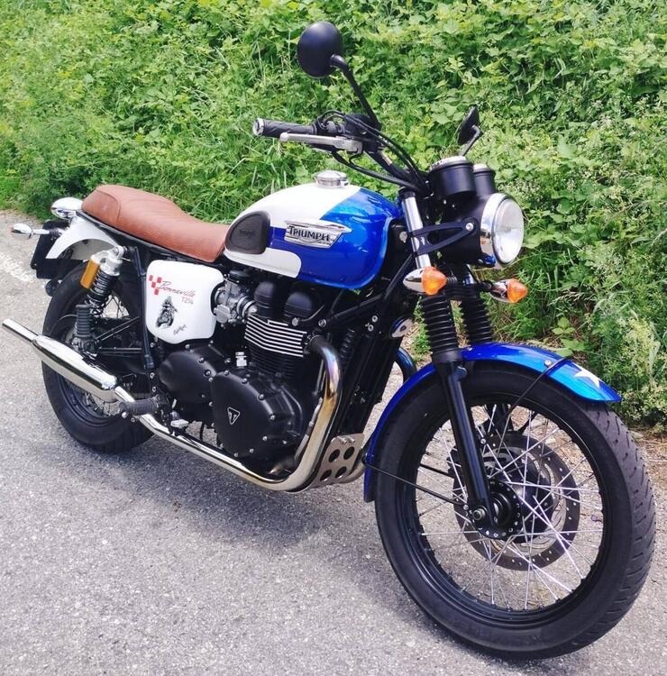 Triumph Bonneville T214 (2015) (3)