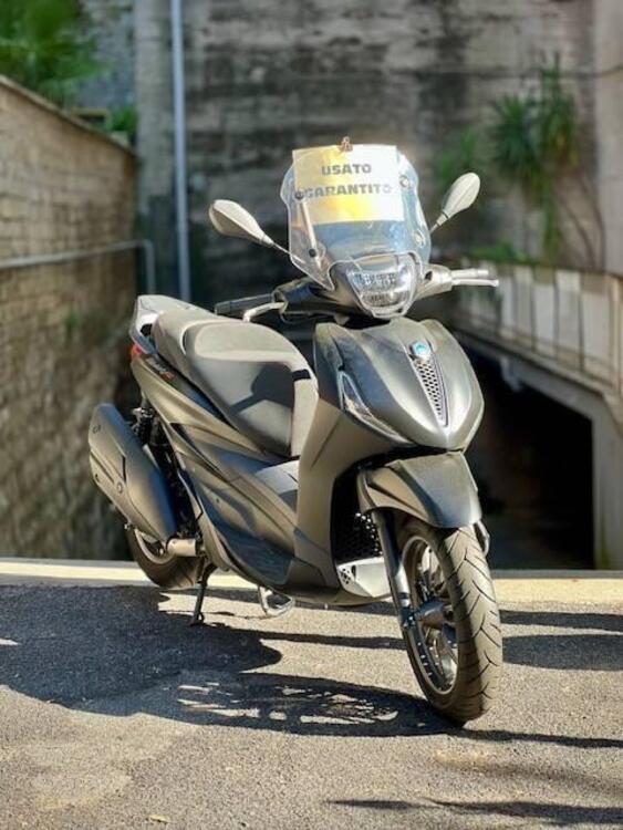 Piaggio Beverly 400 ABS-ASR (2021 - 24) (2)