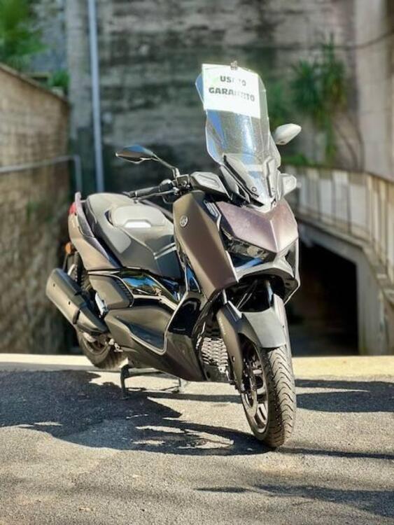 Yamaha X-Max 300 Tech Max (2021 - 24) (2)