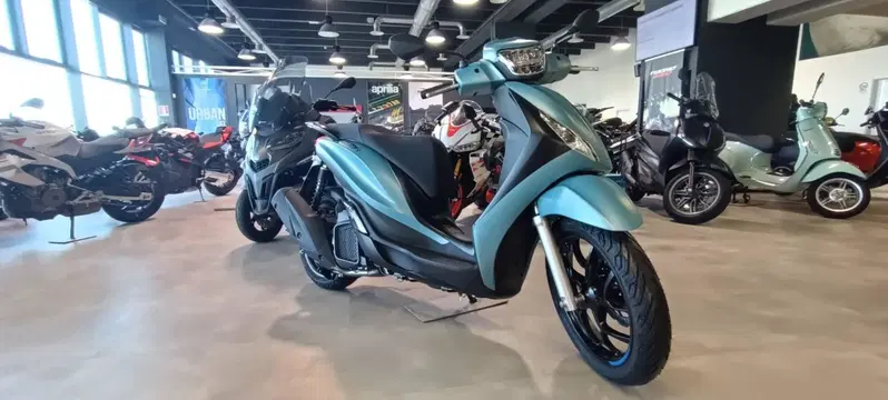 Piaggio Medley 200 S (2025 - 26) (5)