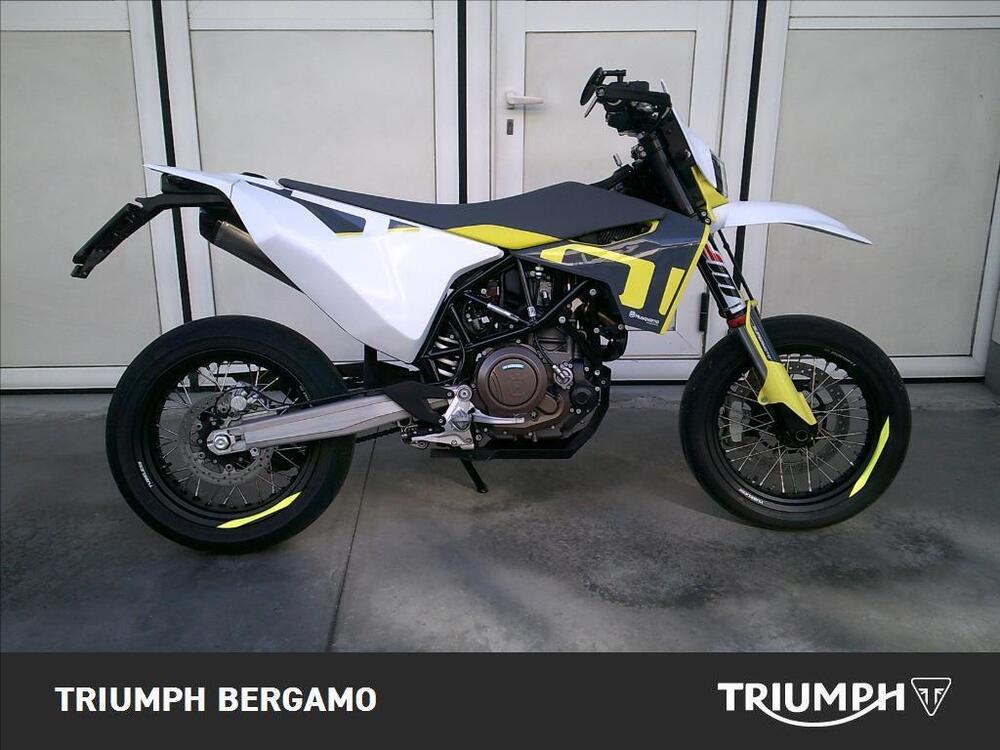 Husqvarna 701 Supermoto (2021)