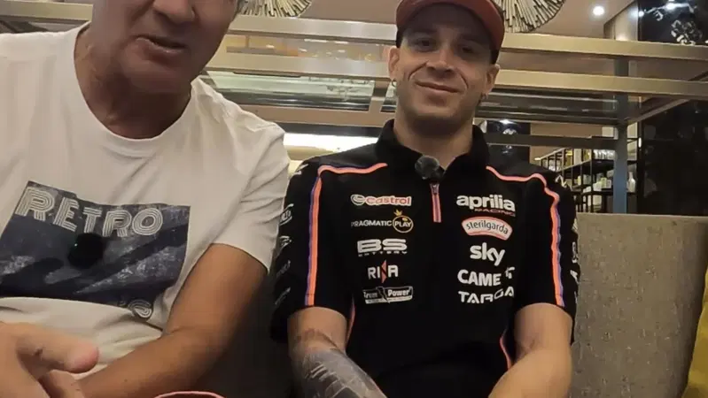 Marco Bezzecchi senza filtri: "Sui social ero scarso, ma devi crederti pi&ugrave; forte di Marquez" [VIDEO]