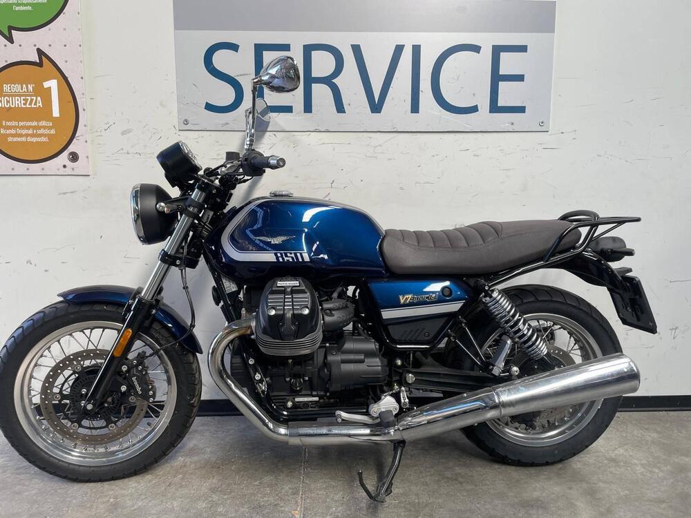 Moto Guzzi V7 Special (2021 - 24) (2)