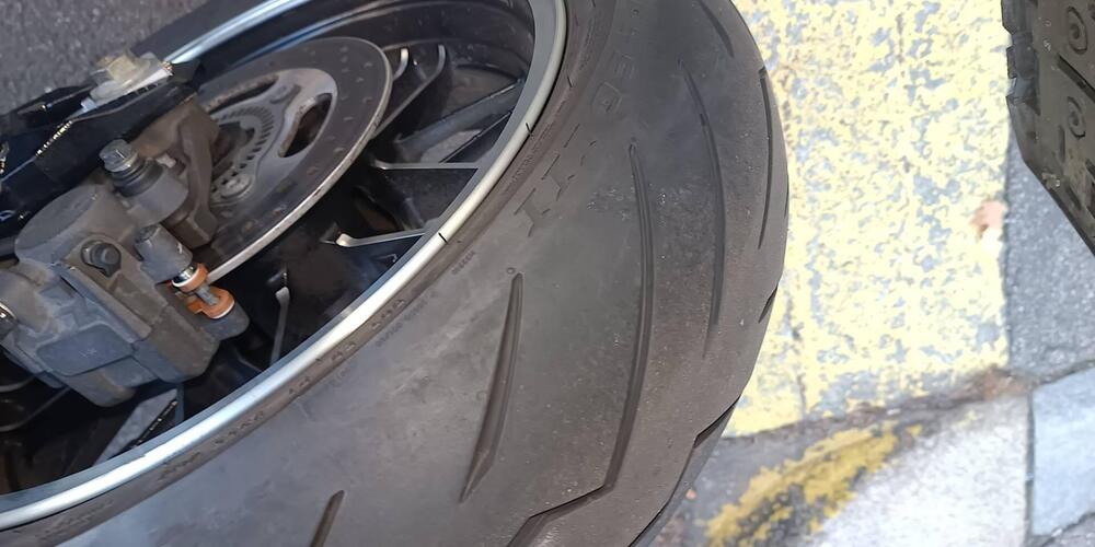 Kawasaki Z 900 RS (2022 - 25) (4)