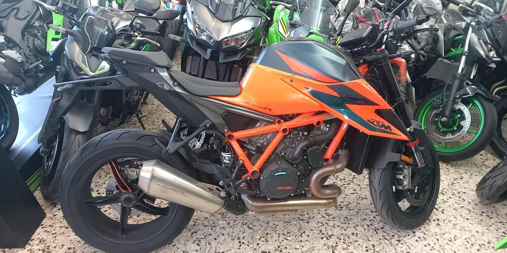 KTM 1290 Super Duke R (2021)