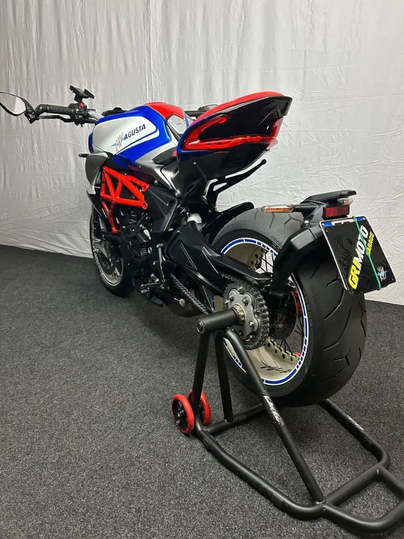 MV Agusta Dragster 800 RR America (2019) (3)