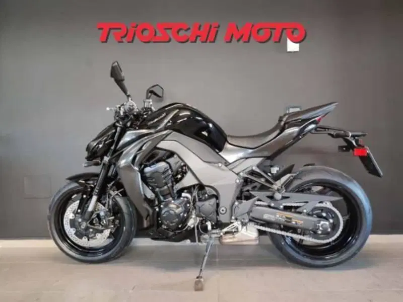 Kawasaki Z 1100 (2026) (2)