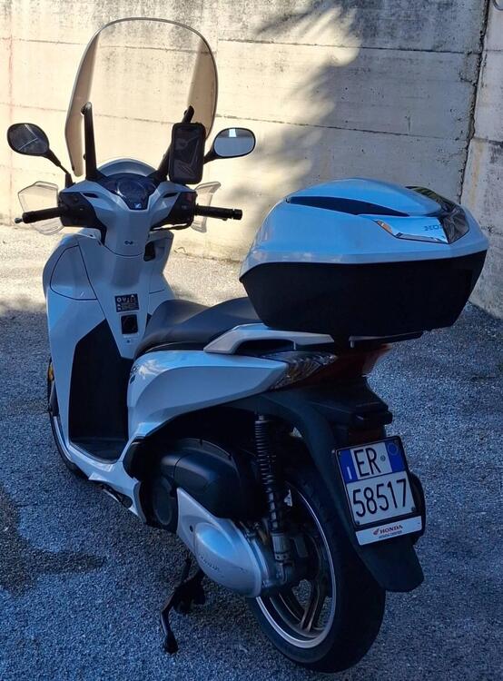 Honda SH 300 i ABS (2016 - 20) (4)