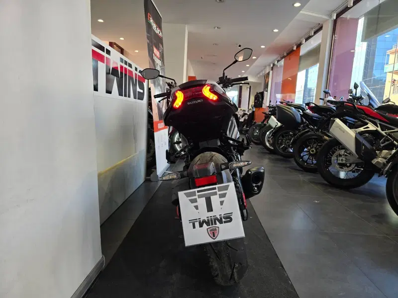 Suzuki Katana 1000 (2022 - 26) (7)