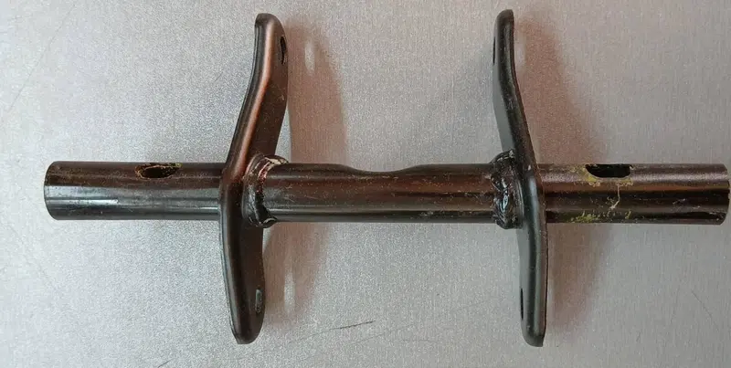 17612MK5000 Supporto gommini serbatoio Honda (2)