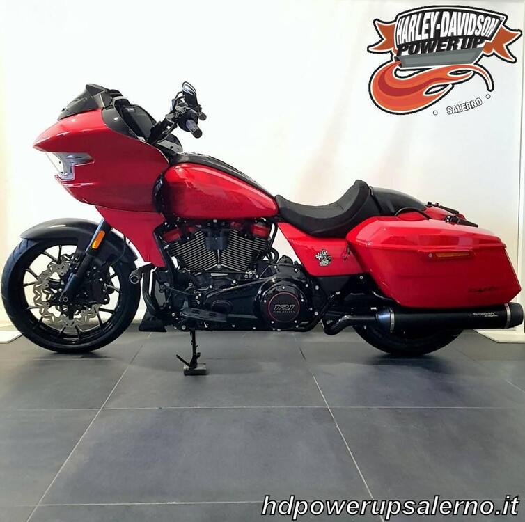 Harley-Davidson CVO Road Glide ST (2025)
