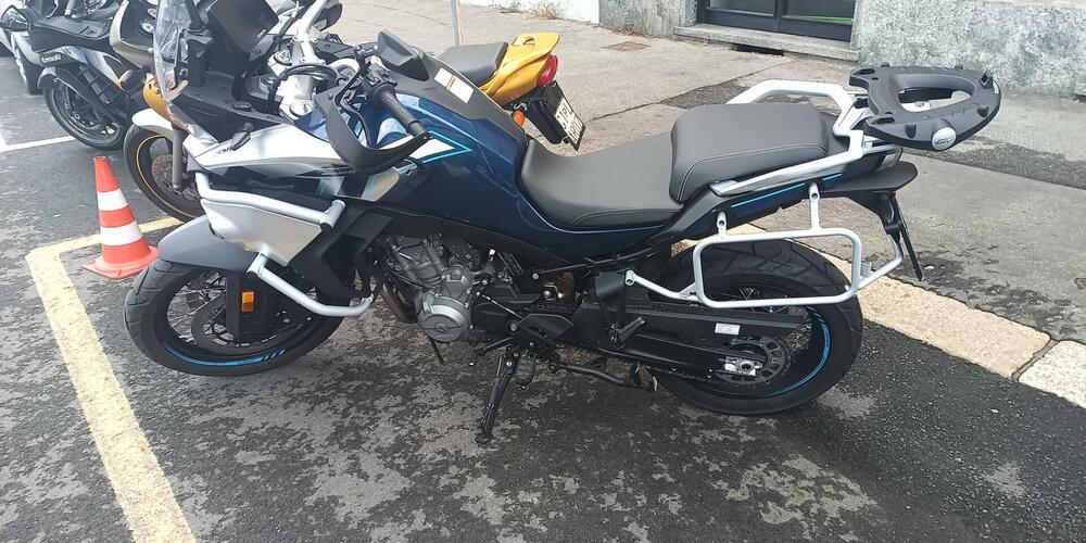 CFMOTO 800MT Touring (2022 - 25) (2)