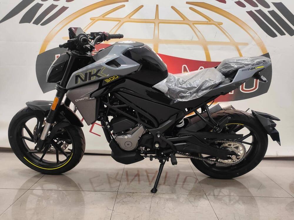CFMOTO 300NK (2021 - 25)
