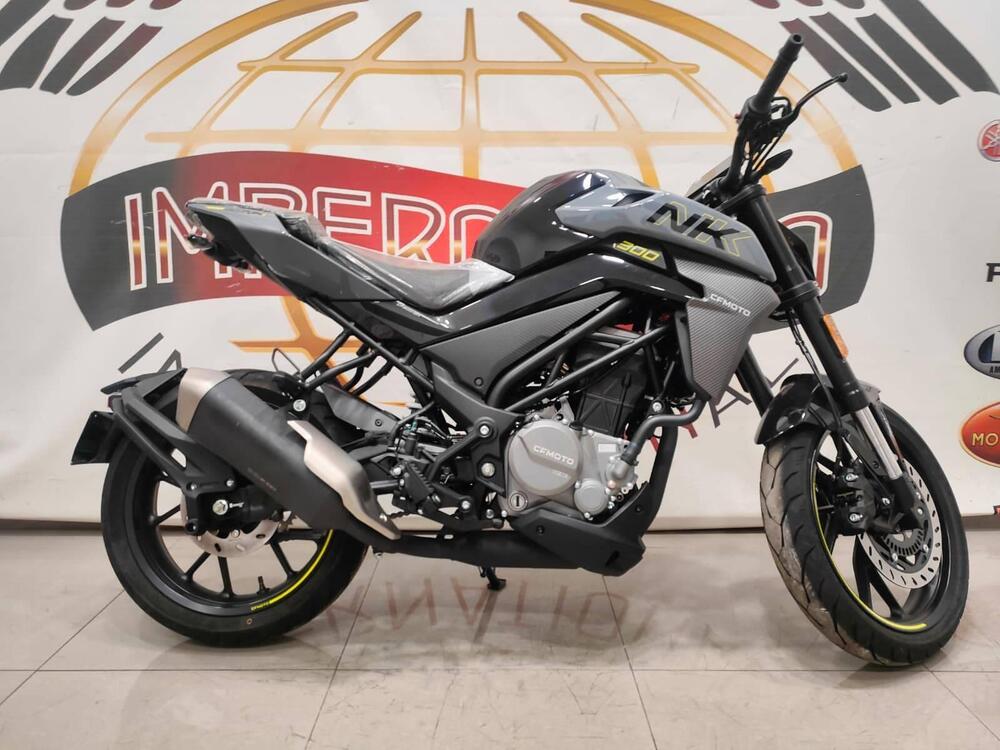 CFMOTO 300NK (2021 - 25) (2)