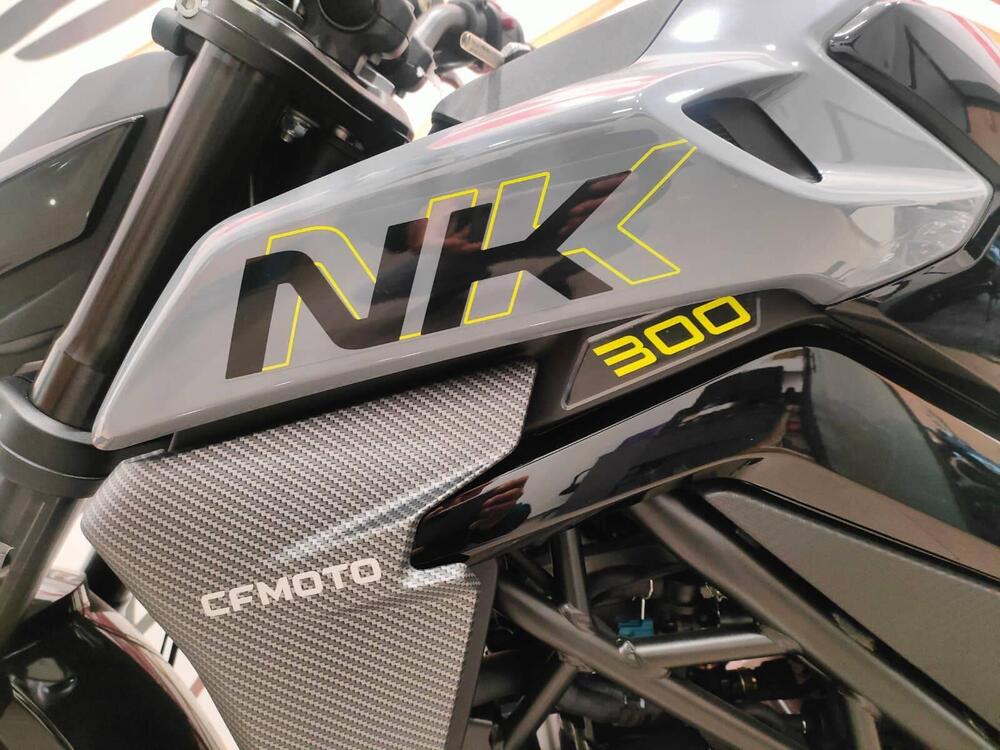CFMOTO 300NK (2021 - 25) (4)