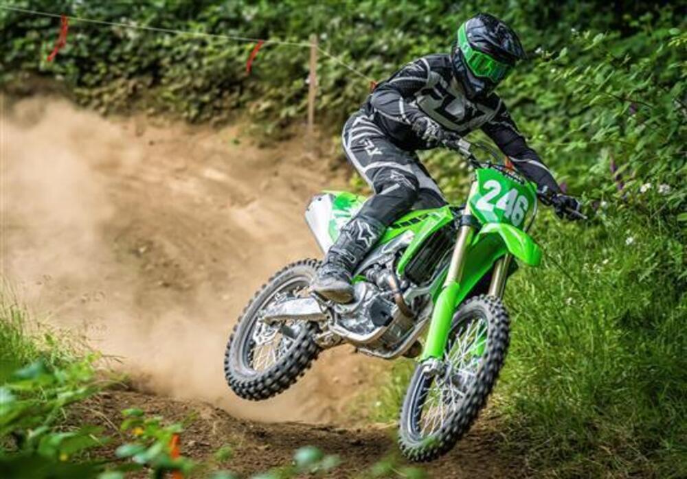 Kawasaki KX 250 (2025) (3)