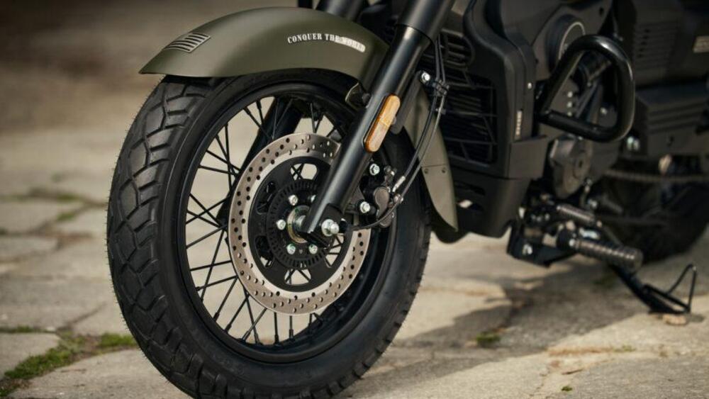 Um Italia Renegade Commando 300 (2025) (4)