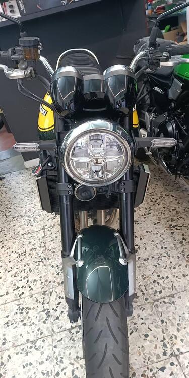 Kawasaki Z 900 RS (2022 - 25) (4)