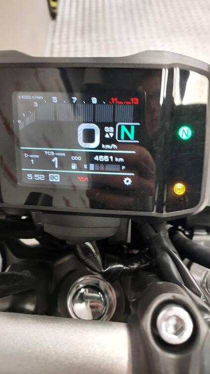 Yamaha MT-09 (2021 - 23) (5)
