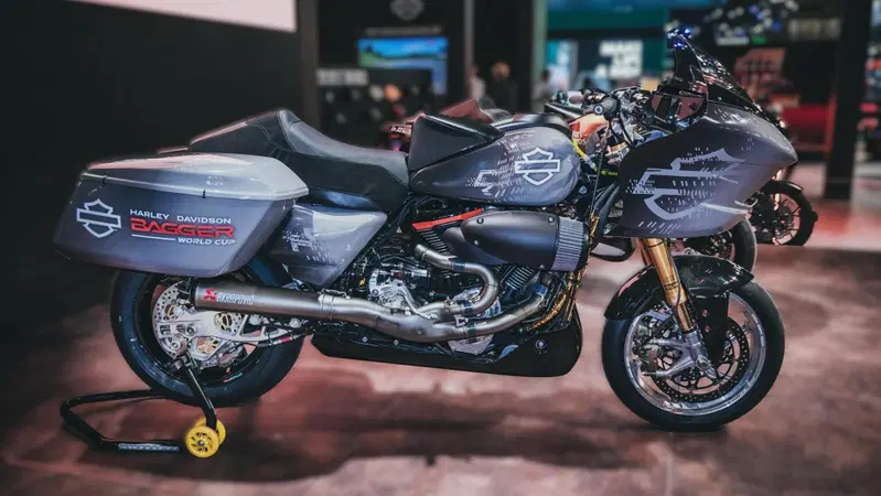 Eicma 2025: le novit&agrave; di Harley-Davidson, a partire dalla Bagger World Cup [VIDEO]