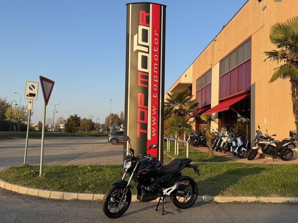 Keeway Motor RKS 125 (2025) (3)