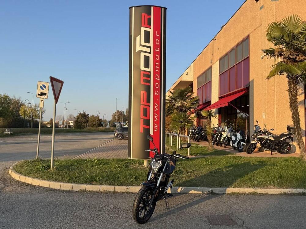 Keeway Motor RKS 125 (2025) (2)