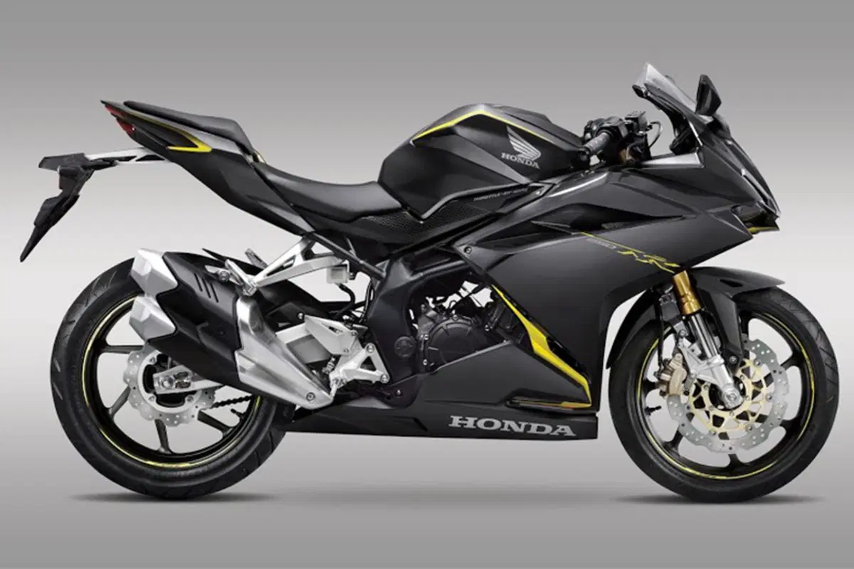 Honda CBR 250 RR. Ieri, oggi e la storia che cambia (2)