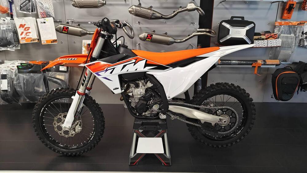 KTM 250 SX-F (2023) (4)