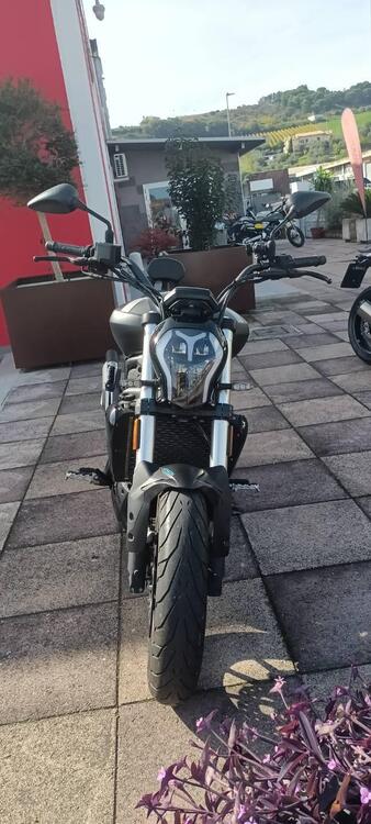 Benelli 502 C (2021 - 25)