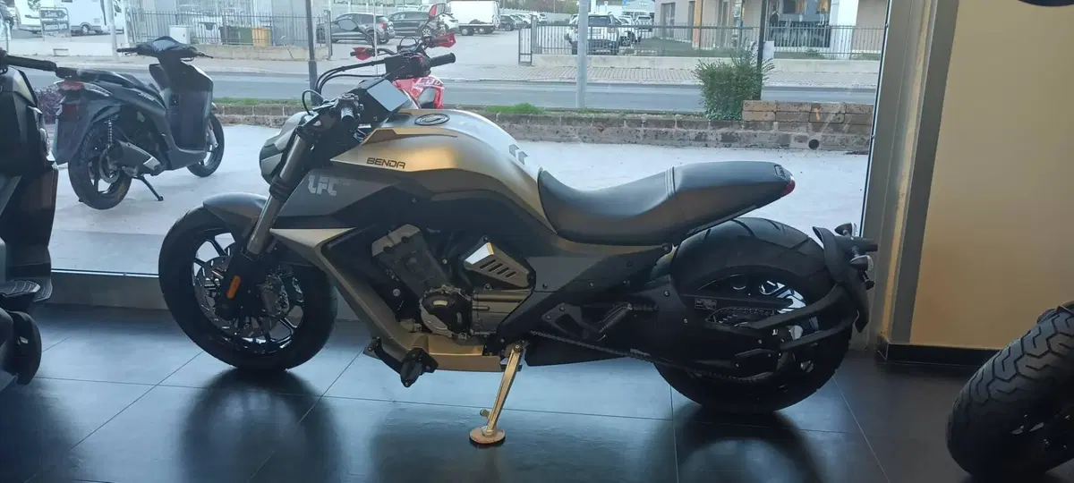 Benda Motorcycles LFC 700 (2024 - 26) (2)