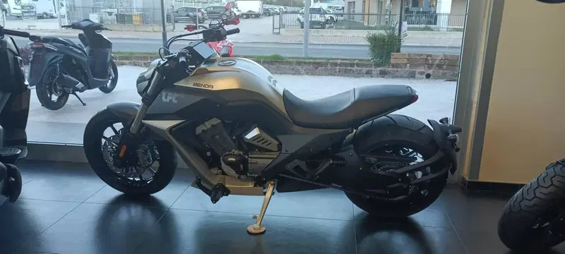 Benda Motorcycles LFC 700 (2024 - 26) (2)