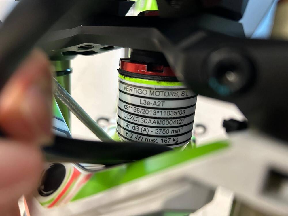 Vertigo Nitro 300 (2023 - 24) (3)