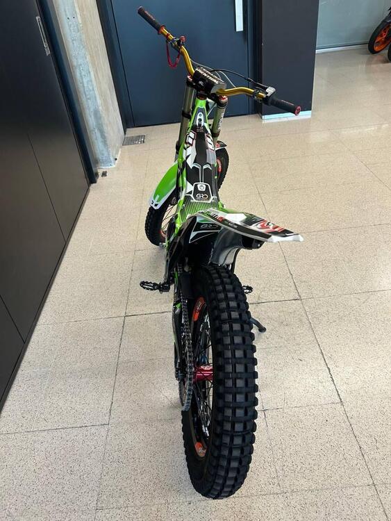 Vertigo Nitro 300 (2023 - 24) (5)