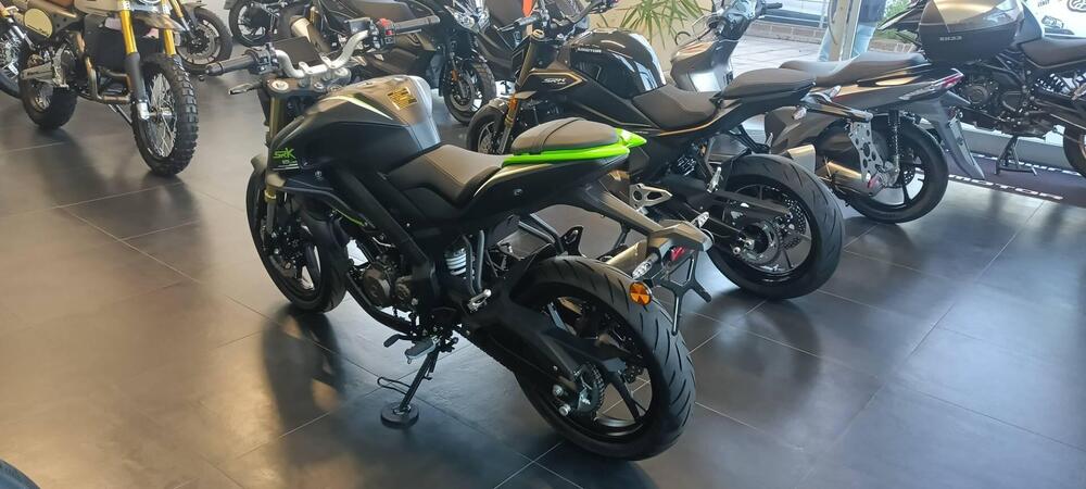 QJ Motor SRK 125 S (2025) (4)