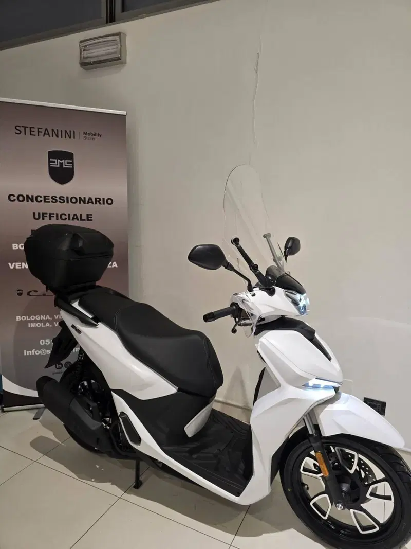 Voge Sfida SR16 200 (2025 - 26)