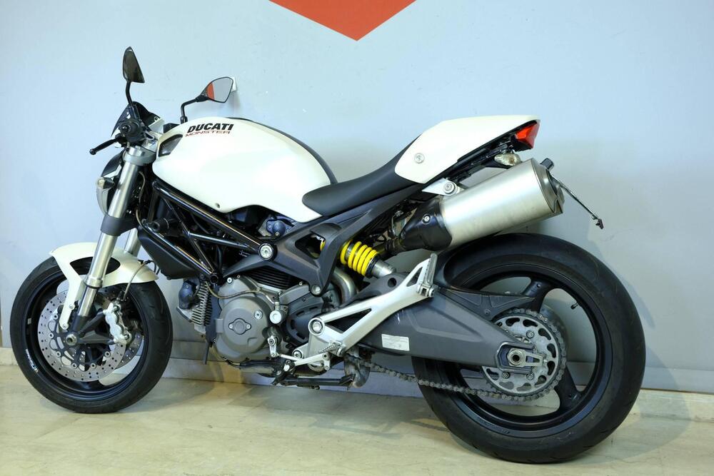 Ducati Monster 696 Plus (2007 - 14) (3)